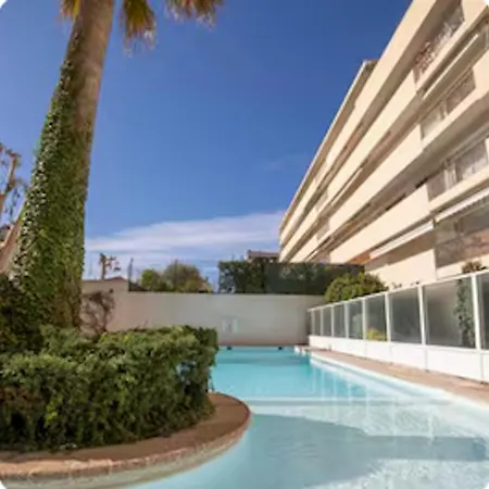 Cap D'antibes Et Terrasse Face A La Apartment Antibes